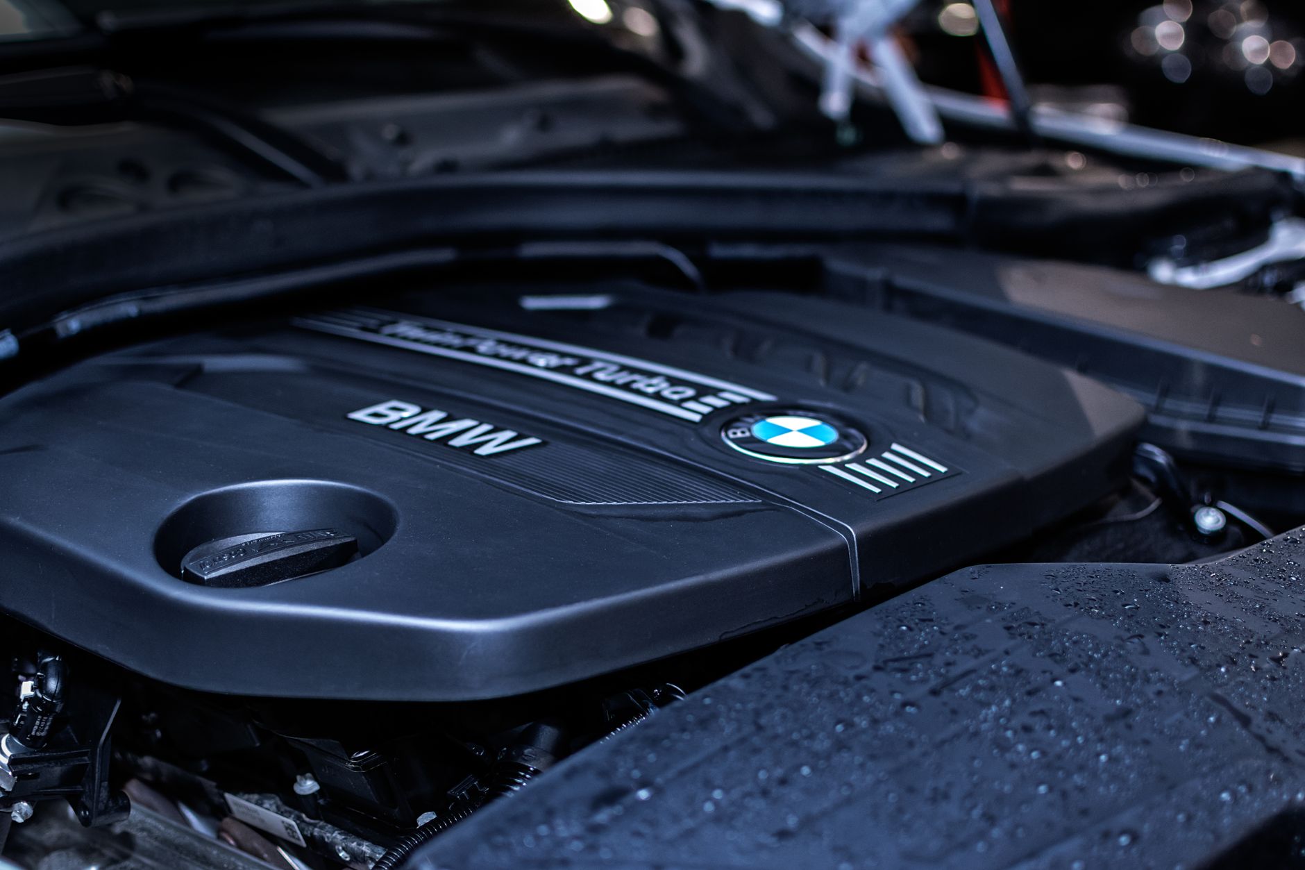 BMW grozi pożar. Ponad 8 tysięcy aut w Polsce potrzebuje naprawy rozrusznika